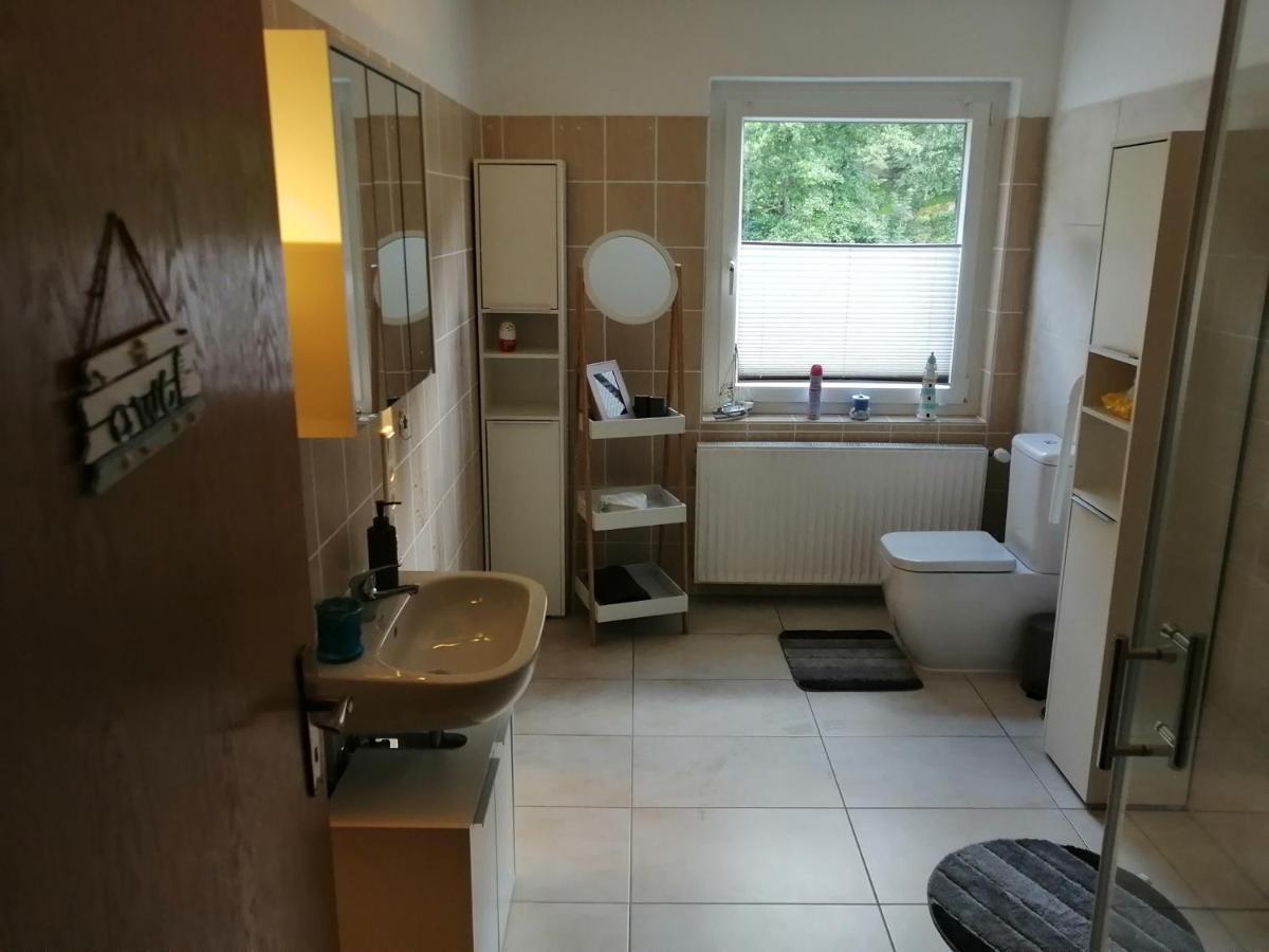 Apartment Am Felsen Zueschen Winterberg Eksteriør bilde